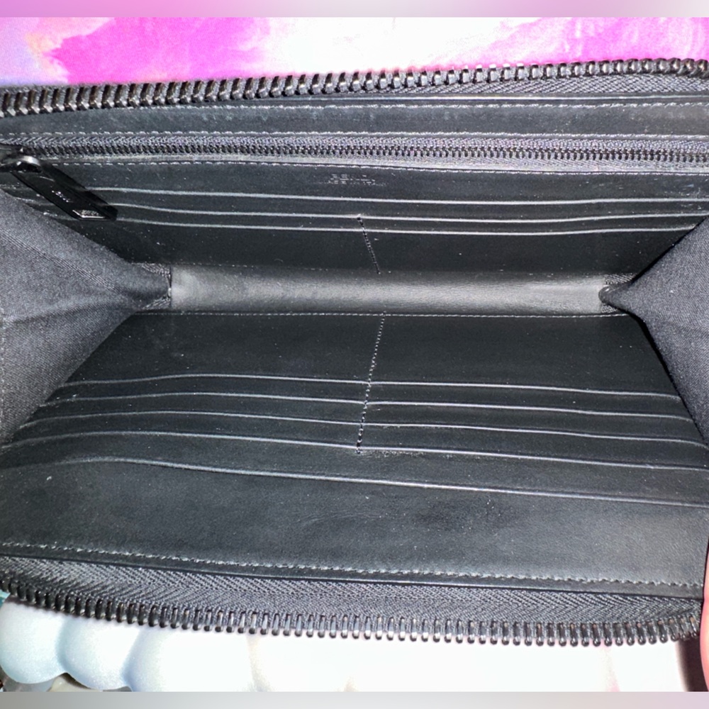 Fendi Large Zippered Wallet (EUC; Black) - Picture 11 of 15